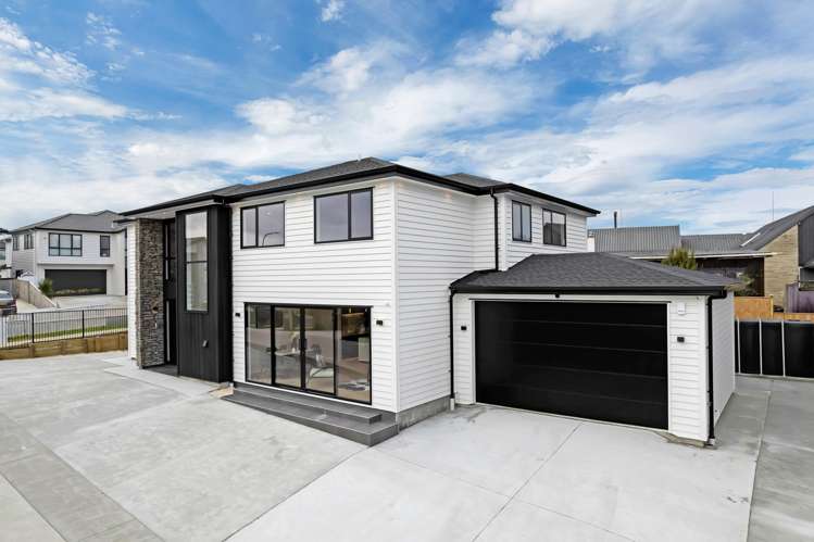 2A Matatahi Road Flat Bush_32