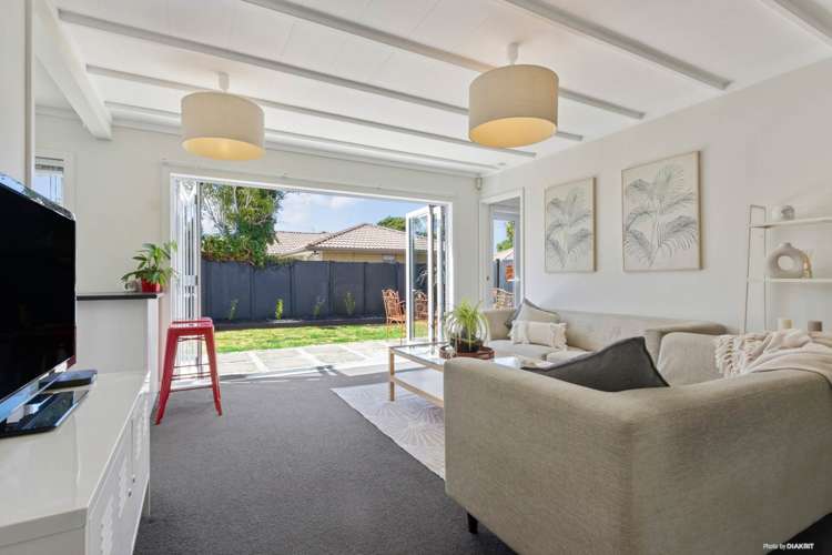 5/7 Koromiko Street New Lynn_9