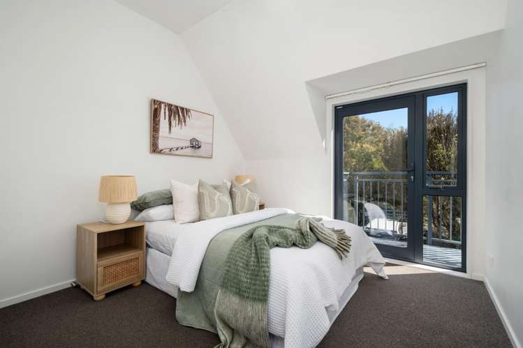 1/27 Cornwall Street Saint Albans_11