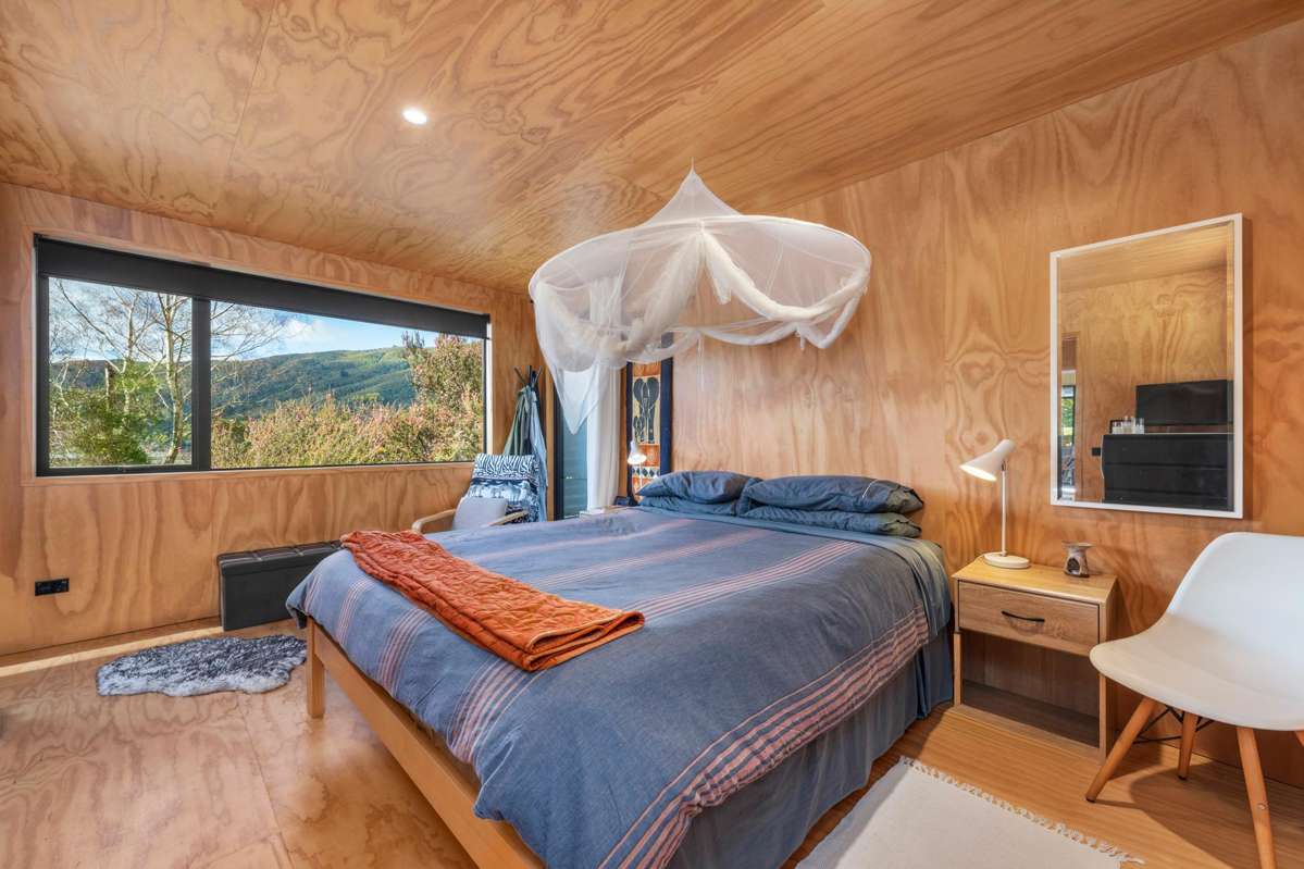 13b Beach Place_5