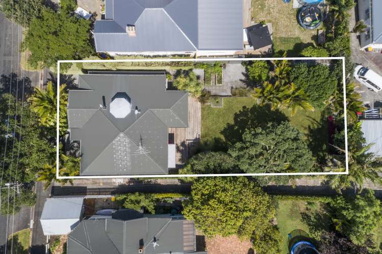 20 Ascot Avenue Narrow Neck_15