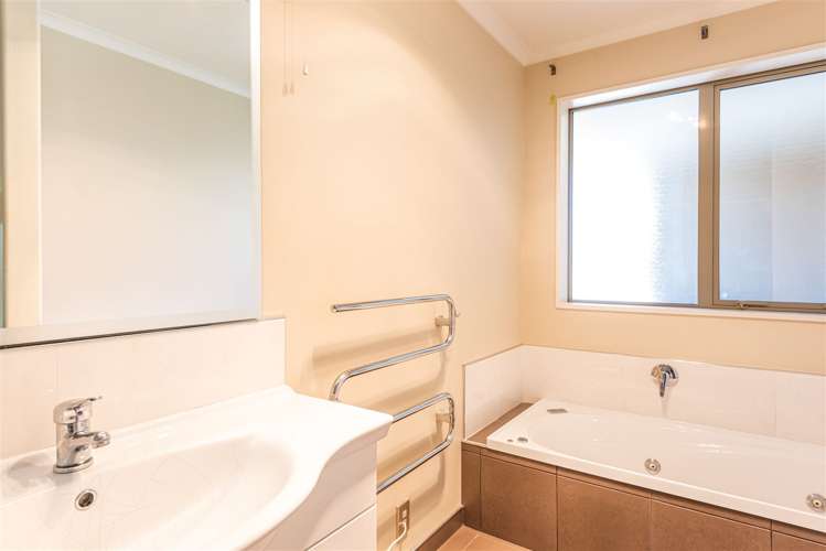 18 Eaglesome Avenue Aidanfield_13