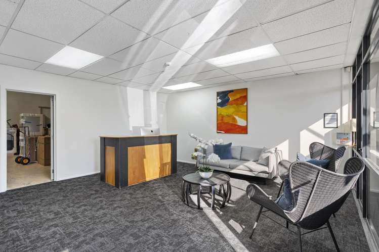 3/33 William Pickering Drive Albany_3