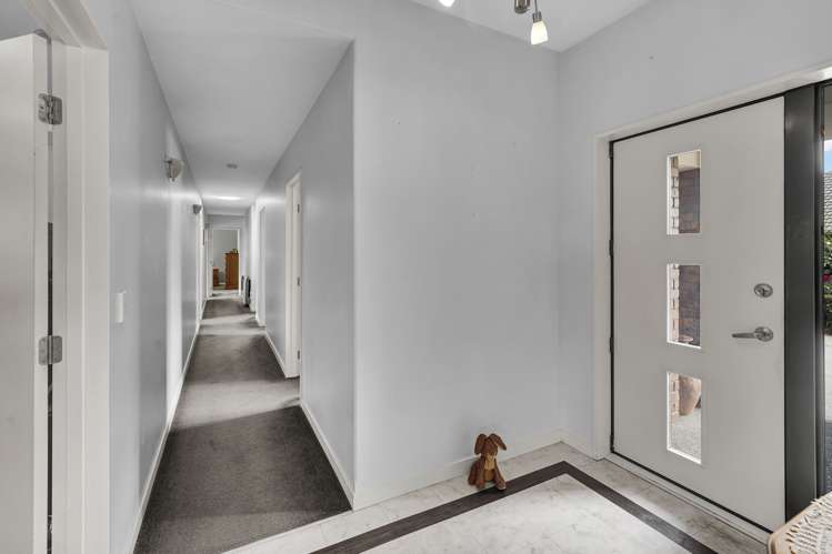 288 Southfield Drive Lincoln_6