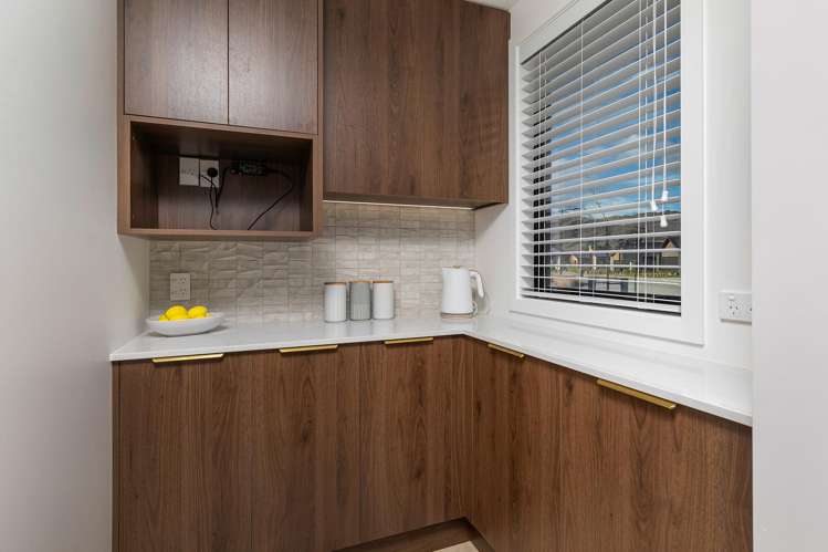 1 Booth Drive Cromwell_11