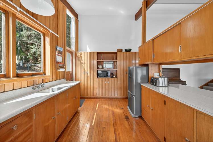 393 Marine Drive Charteris Bay_8