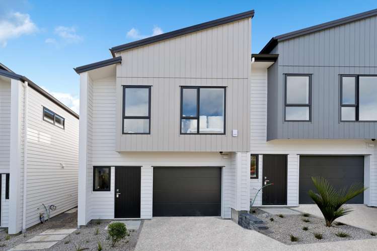 5/30A Tirimoana Road_1