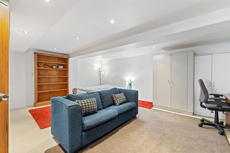 5 Earl Road Titirangi_11