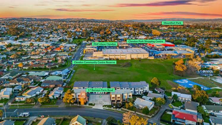 18/17 Barneys Farm Road Clendon Park_16