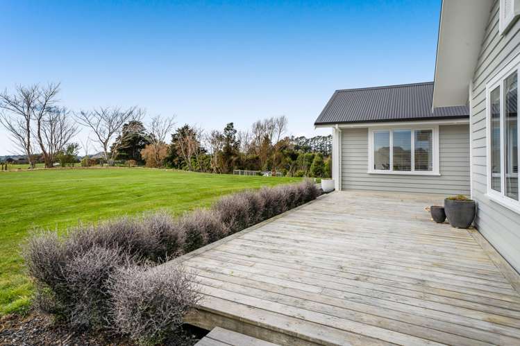 1199 Egmont Road Egmont Village_5