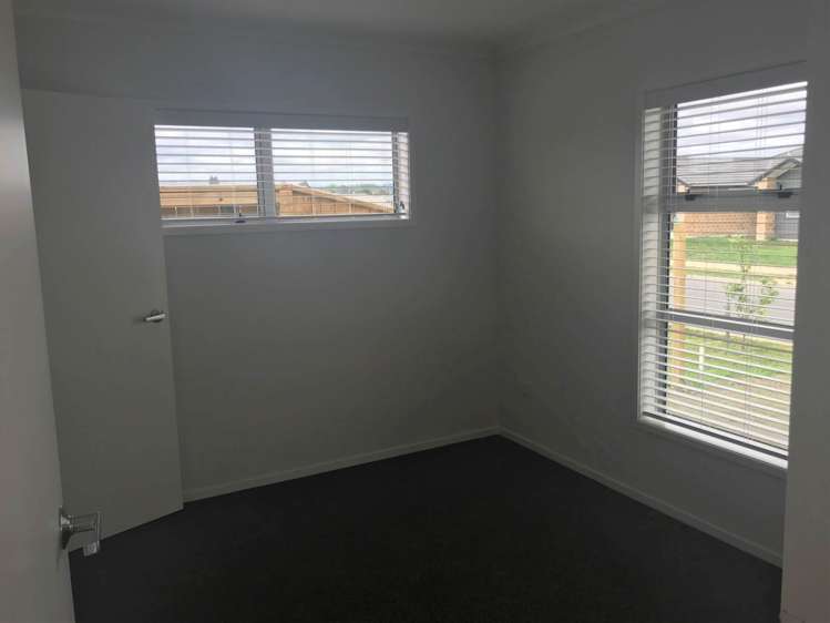 19 Kahuparere Crescent Pyes Pa_6