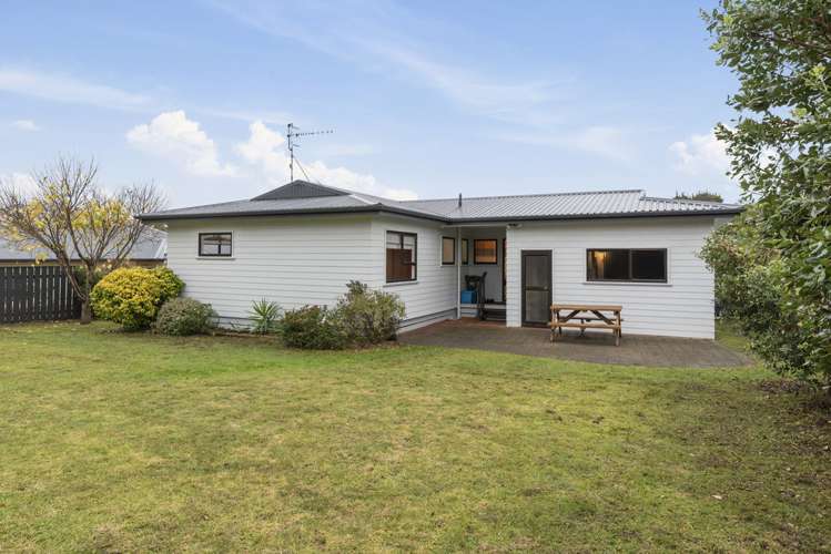 4 Gates Road Waikanae Beach_14