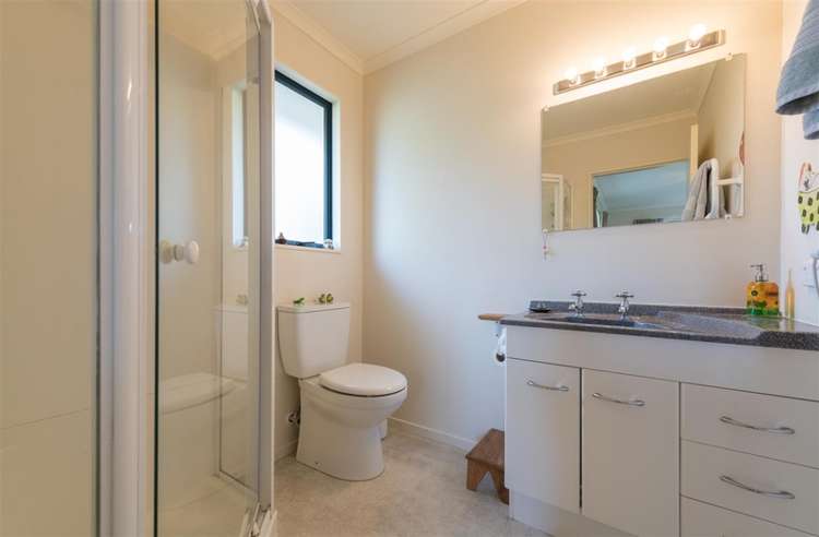 38 Malthouse Crescent Brightwater_13