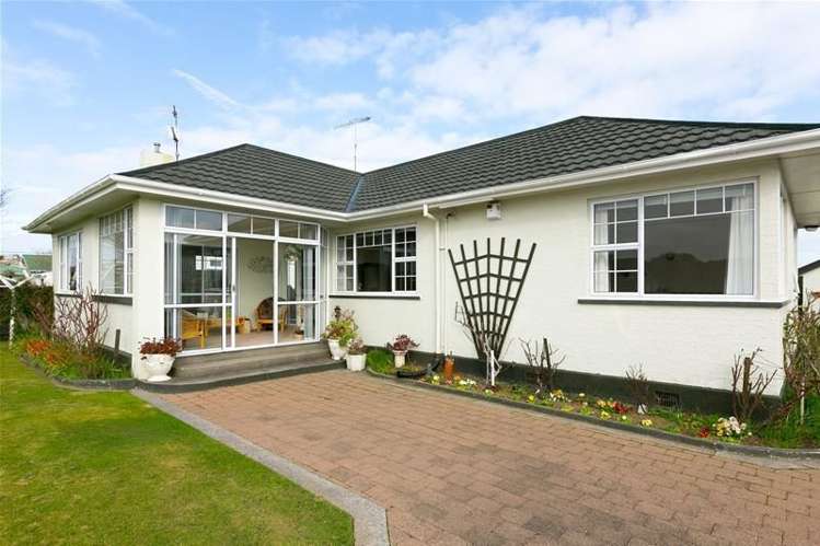 229 Glover Road Hawera_7