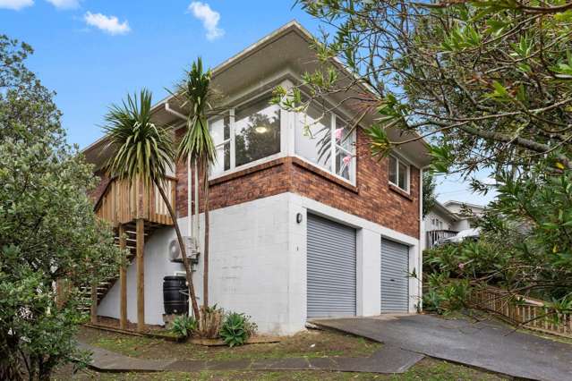 GREAT FIRST HOME, INVESTMENT, OR EASY-CARE PAD!