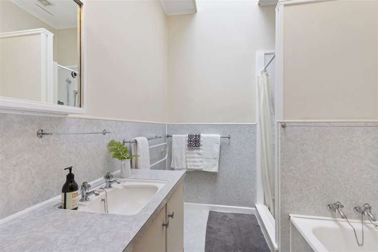 2 Preston Avenue Belmont_9