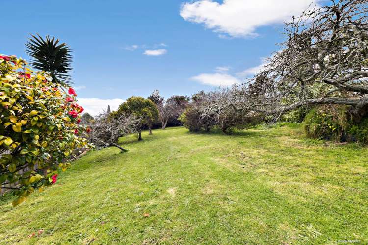 4027 Great North Road Glen Eden_19