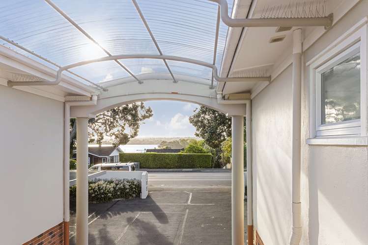 5/241 Hurstmere Road Takapuna_19