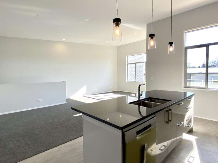 44 Tory Way (Victoria Keys) Omokoroa_3