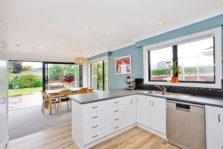 160 Chelmsford Street Windsor_3