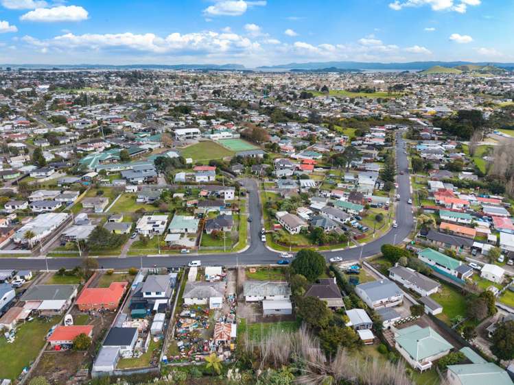 39 Blake Road Mangere East_24