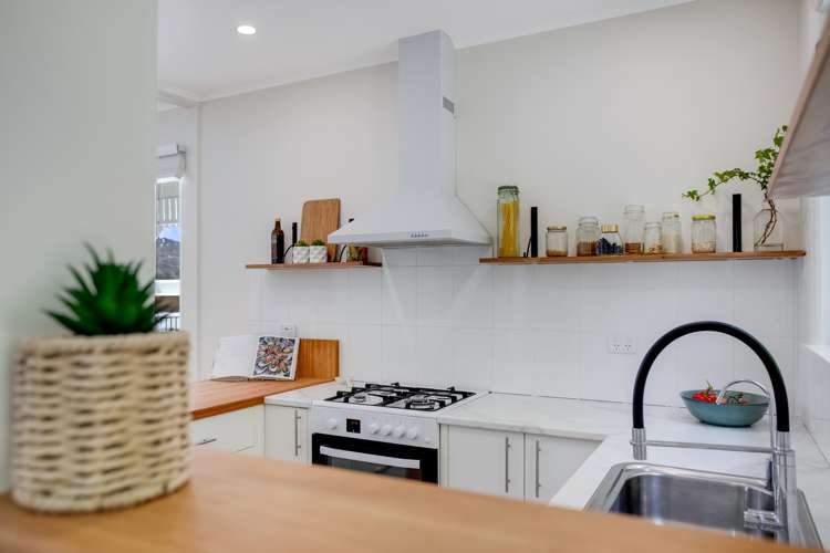 42 Seaview Road Paihia_10