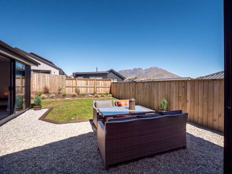 11 Till Street Jacks Point_24