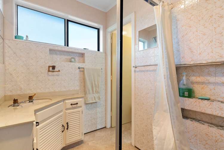 5 Bamboo Grove Kelston_11