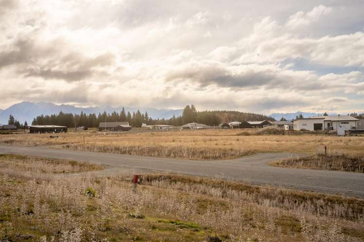 15 Tussock Crescent Twizel_6