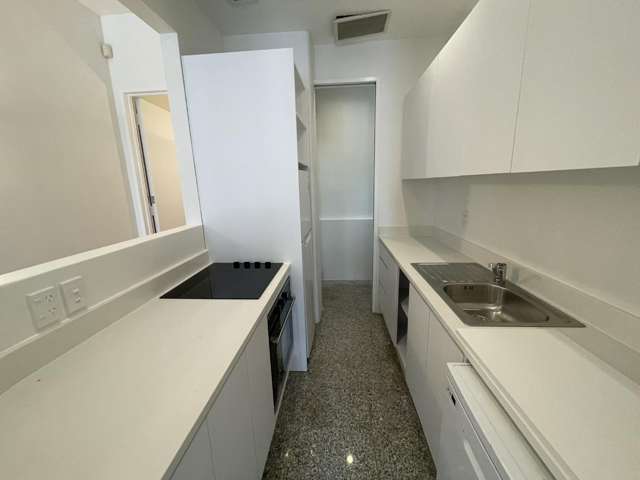 2A/22-26 High Street 10015_3