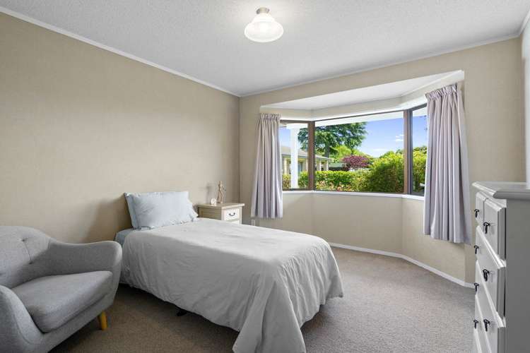 12 Conrad Place Leamington_13