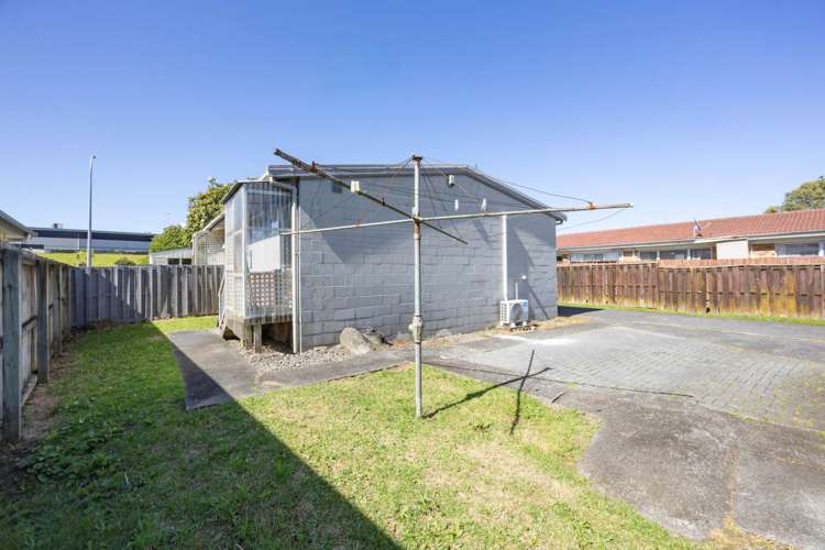 2/5 Aranui Road Mt Wellington_11