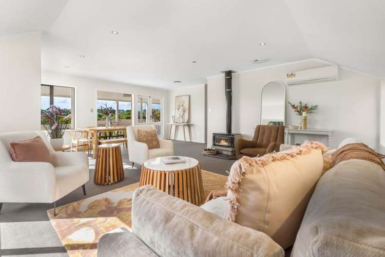 1/135 Oaktree Avenue Browns Bay_3