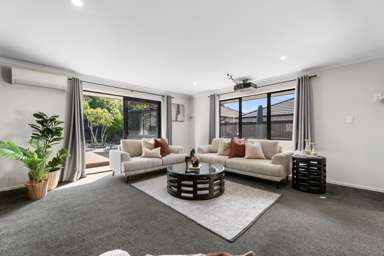 274 Lakes Boulevard_3