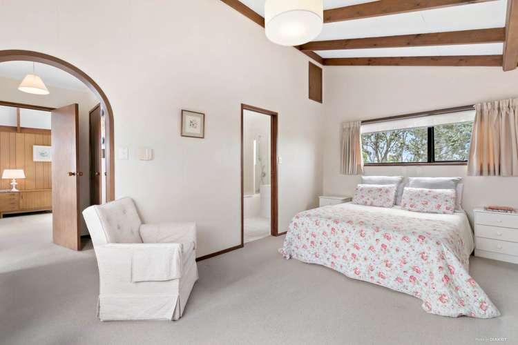 1/24 Hemi Street Narrow Neck_6