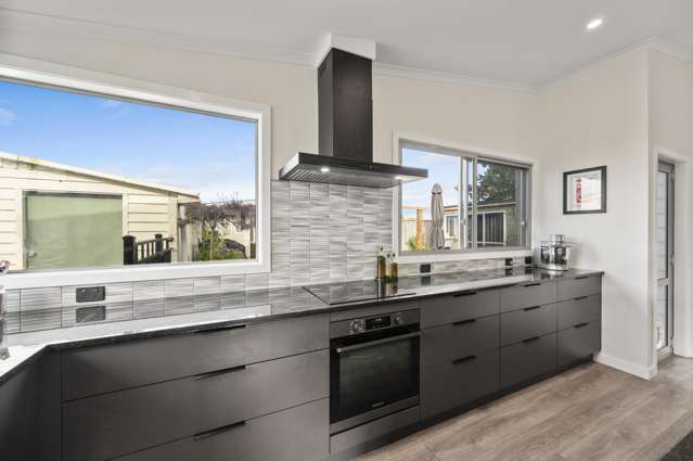 112 Clarence Cox Crescent Pirimai_2