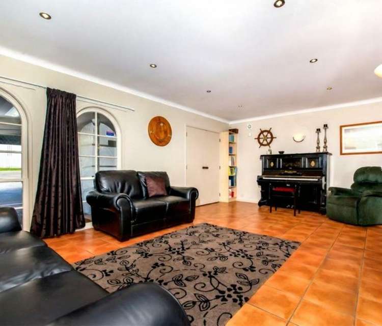 15 Katavich Place 10044_5