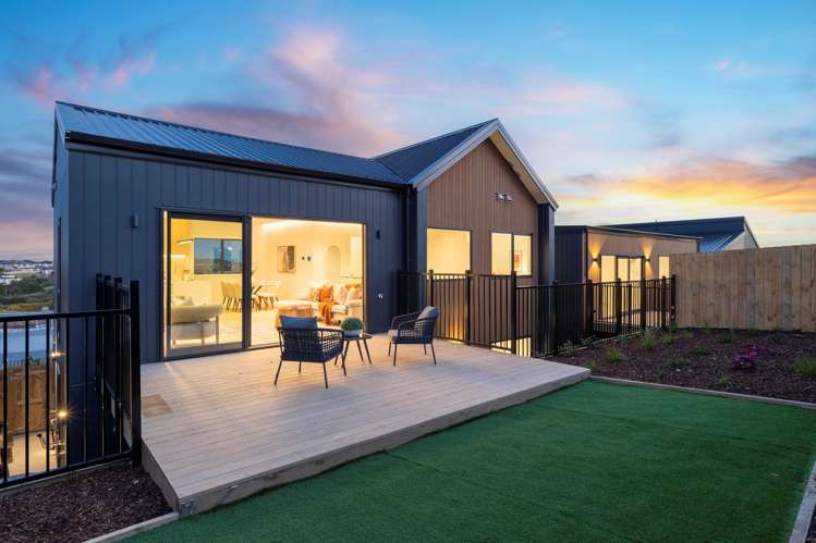 22 Ara Taha Crescent Orewa_9