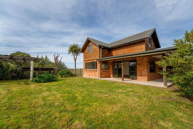 531 Doake Road Levels Valley_2