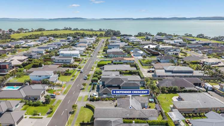 9 Defender Crescent Beachlands_10