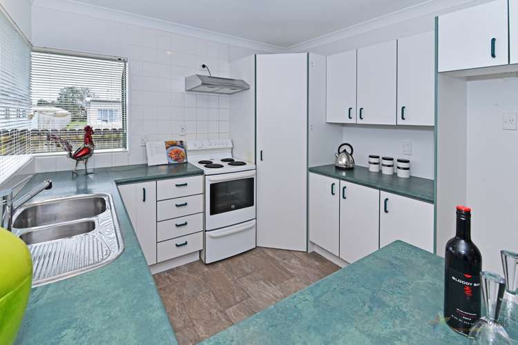 1/4 Oxford Road Manurewa_9