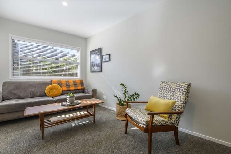 6 Kahuparere Crescent Pyes Pa_12