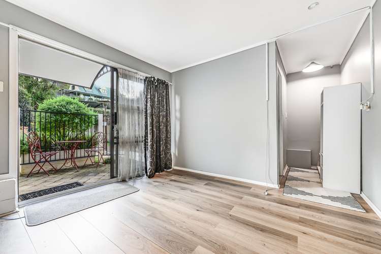 10 Colquhoun Place Dinsdale_10