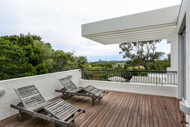 531 South Road Omata_7