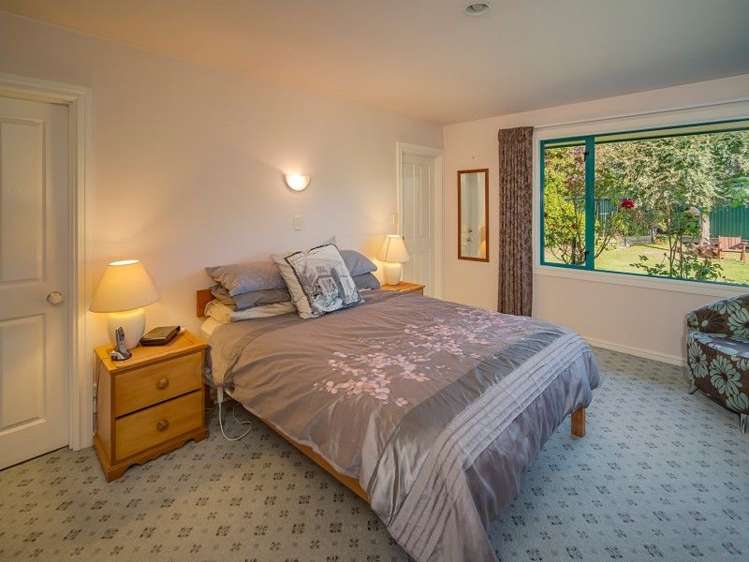 10 Ardilea Avenue Stoke_16