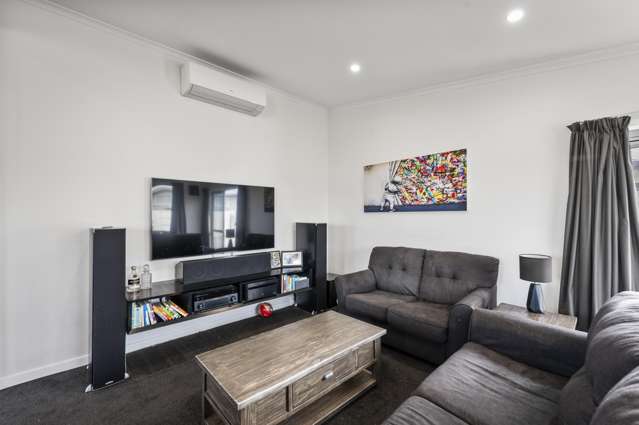 112 Clarence Cox Crescent Pirimai_4