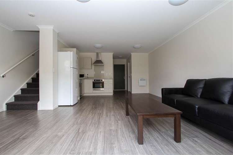 33 Chiefs Court Hamilton East_2