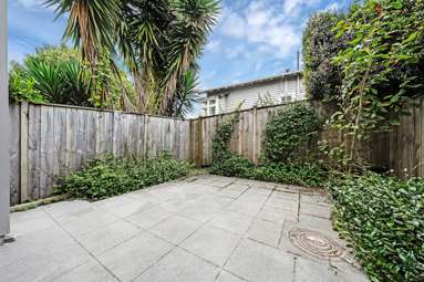 3/2B Walsall Street_2