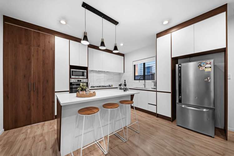 77 Rashni Road Flat Bush_2