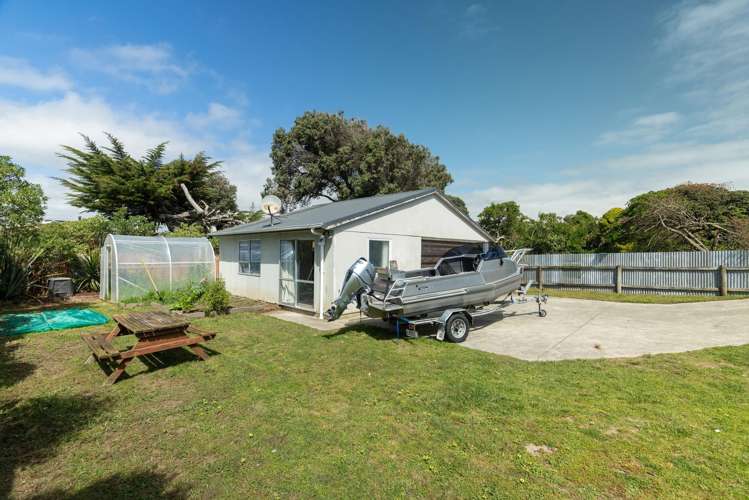 10 Marine Parade ōtaki Beach_21